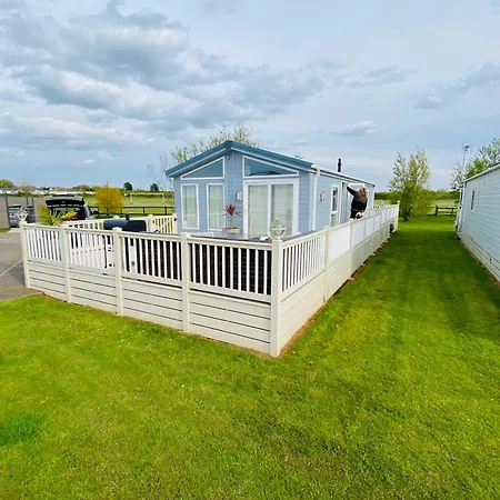 Thorne Lodge - Seaview - 3 Bedroom Whitstable Extérieur photo
