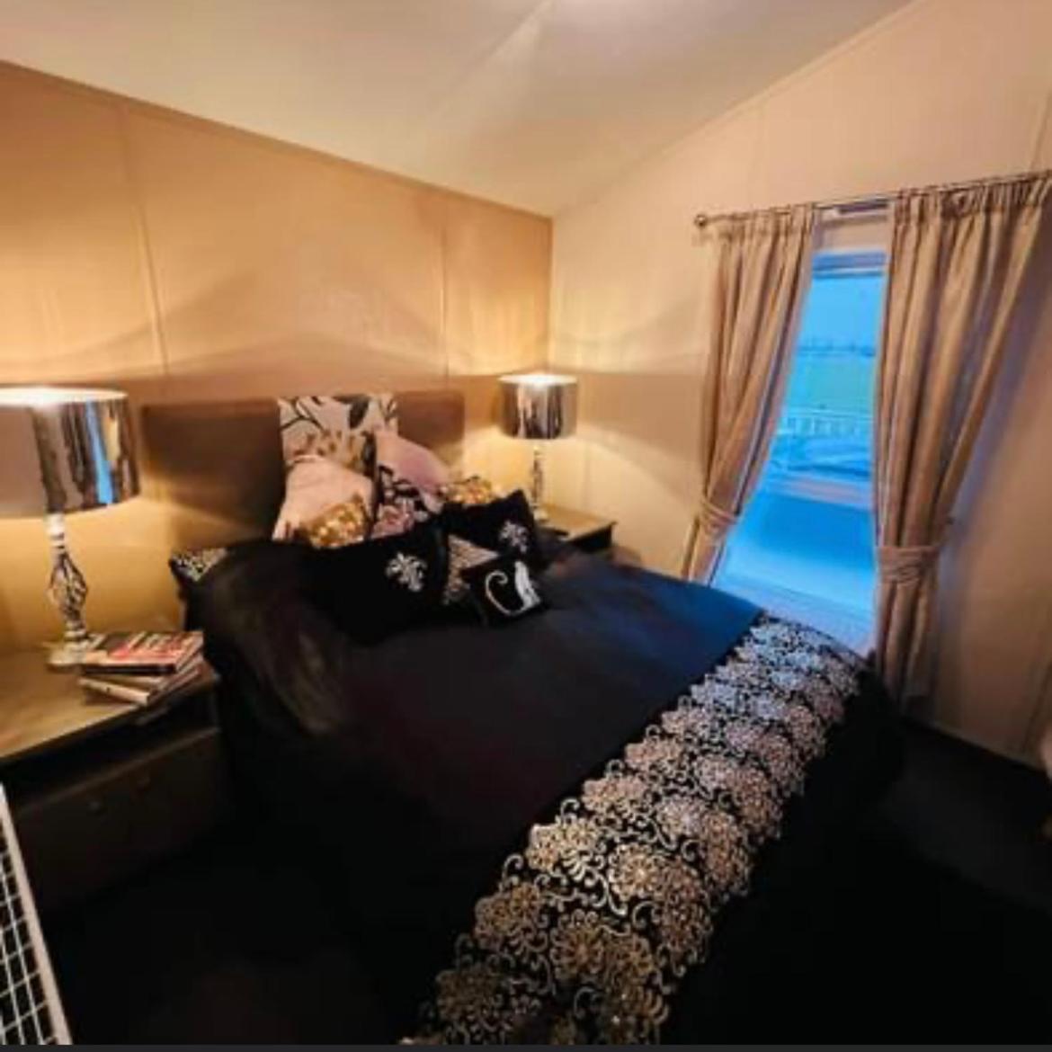 Thorne - Seaview - 3 Bedroom