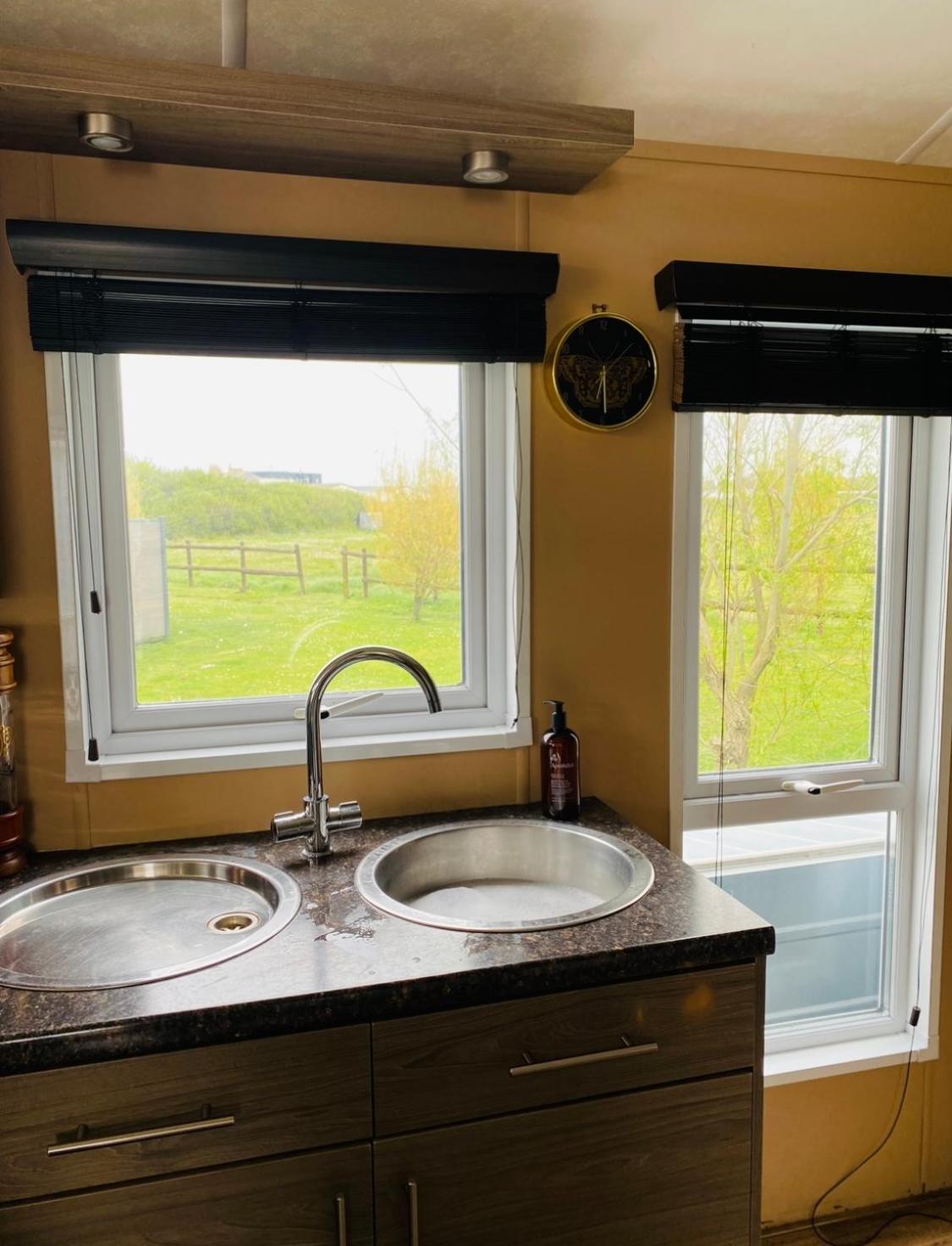 Thorne - Seaview - 3 Bedroom Whitstable